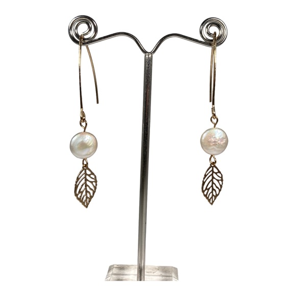 Pearl Dangle Earrings - Picture 3 of 7